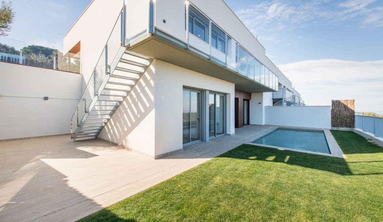 Promoción Villas del Sol Begur, obra nueva en Begur (Revista)