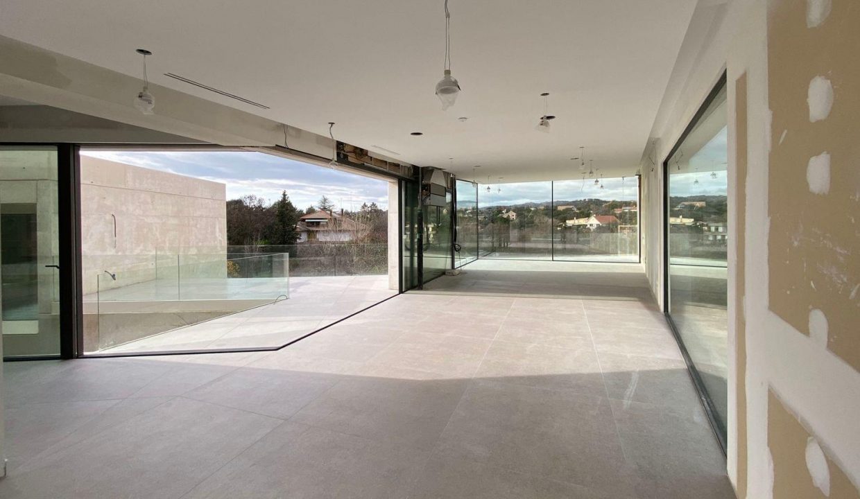 Promoción Villa Trapèzza, obra nueva en Las Rozas de Madrid (Revista)