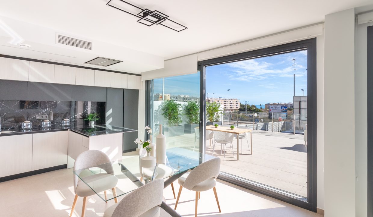 Promoción Royal Park Sea, obra nueva en Guardamar del Segura (Revista)