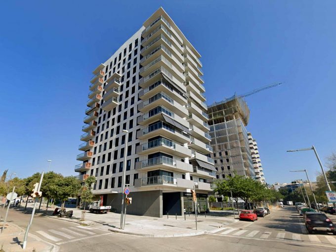 Promoción Torre Estronci 99, obra nueva en l'Hospitalet de Llobregat (Revista)