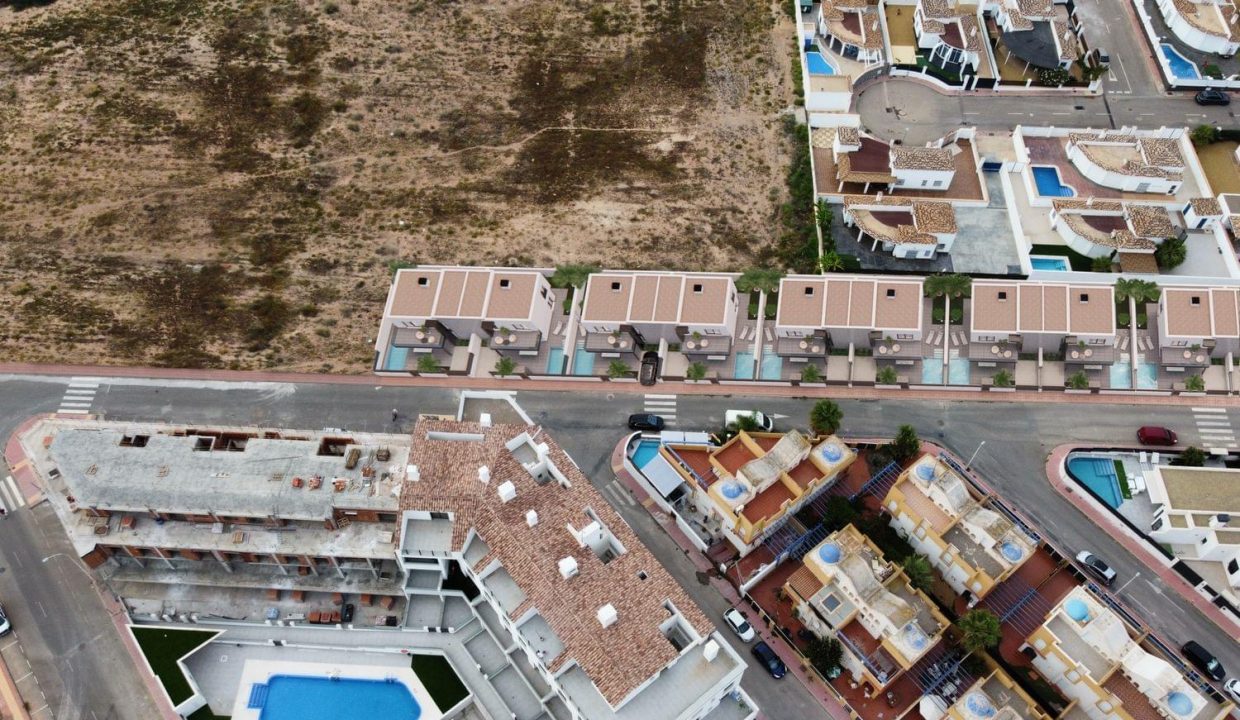 Promoción Residencial Nuevo Milenio, obra nueva en San Juan de los Terreros (Revista)