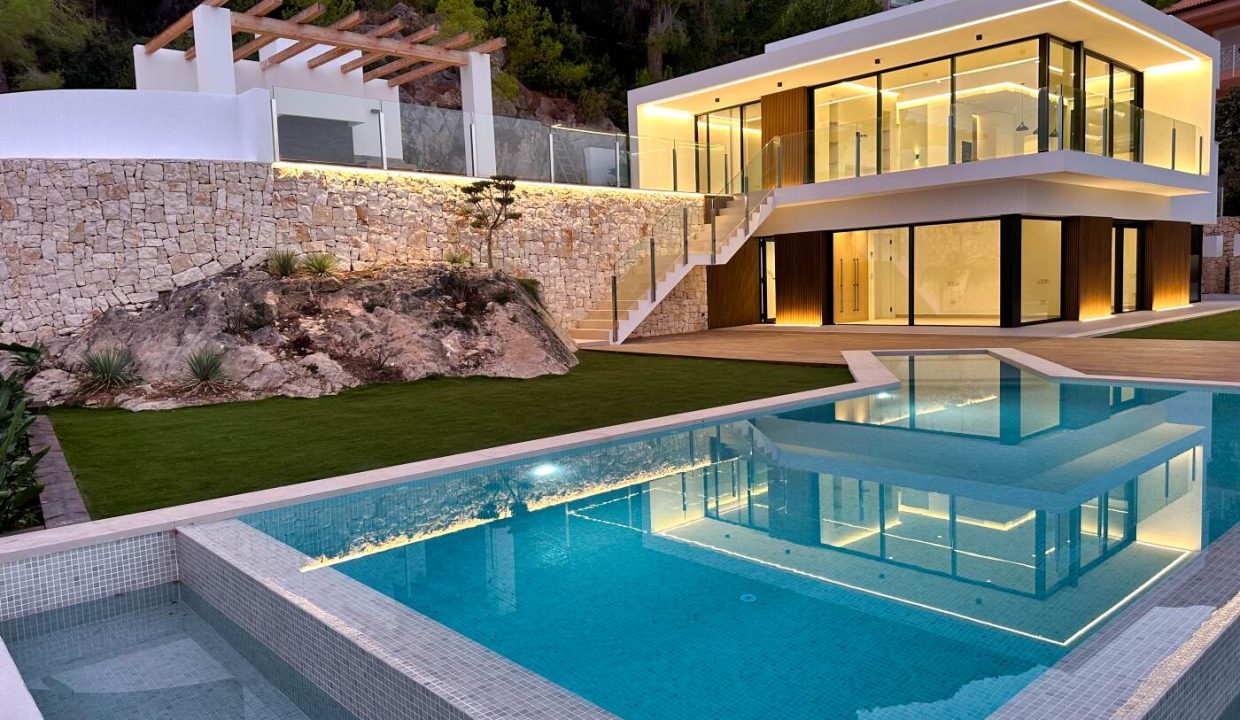 Promoción Villa de lujo con un estilo moderno e innovador,, obra nueva en Calpe (Revista)