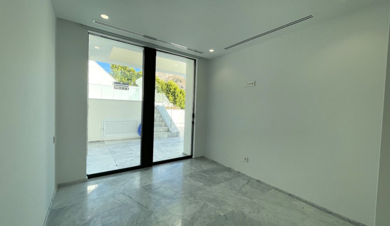 Promoción Villa en la prestigiosa zona de Mascarat, obra nueva en Altea (Revista)