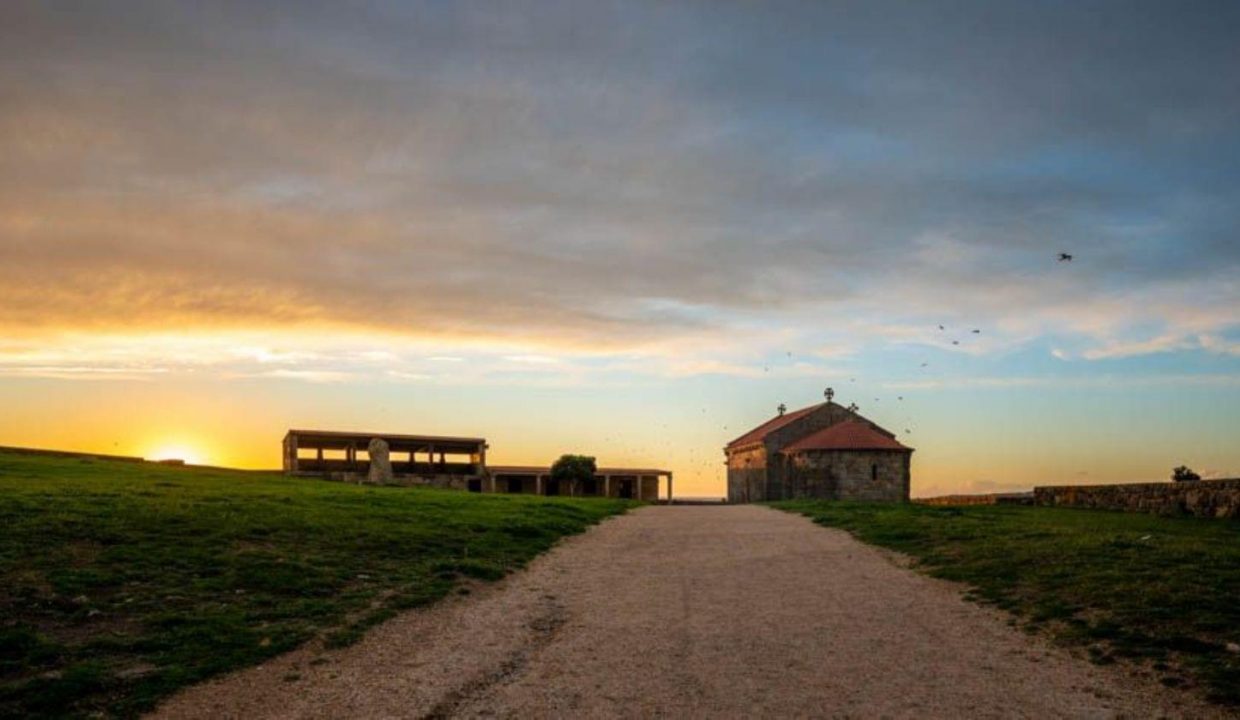 Promoción Urbanización La Ermita A Lanzada, obra nueva en Maior (Revista)