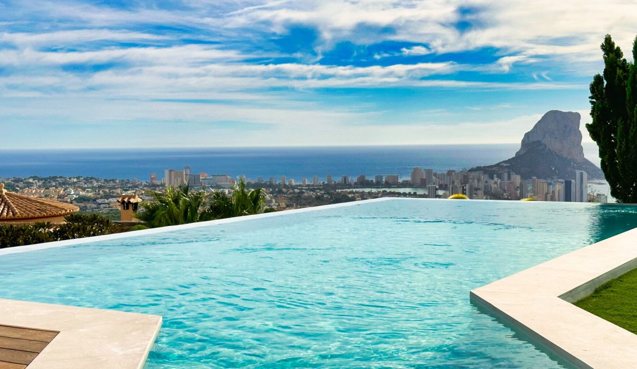 Promoción Villa de lujo con un estilo moderno e innovador,, obra nueva en Calpe (Revista)