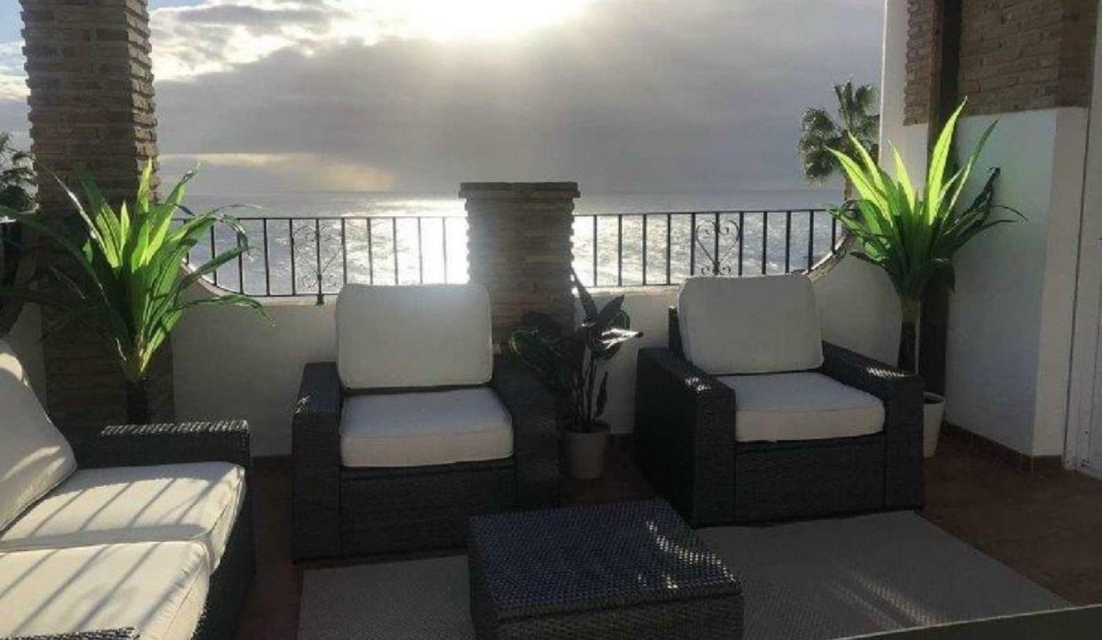 Promoción JARDINES DE ADNANIA- MARINA DEL ESTE-ALMUÑECAR, obra nueva en La Herradura (Revista)