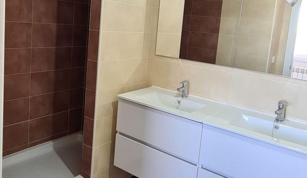Promoción Residencial Valencia, obra nueva en Villares de la Reina (Revista)