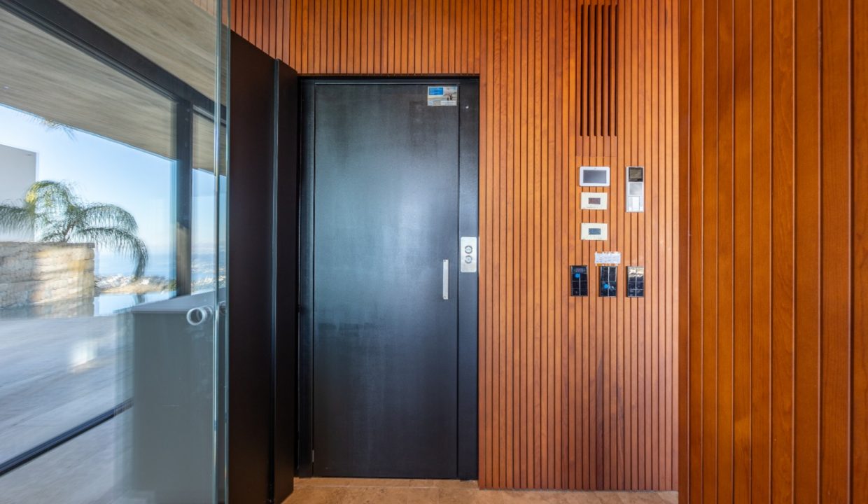 Promoción Villa en los serenos bosques de Benissa, obra nueva en Benisa (Revista)