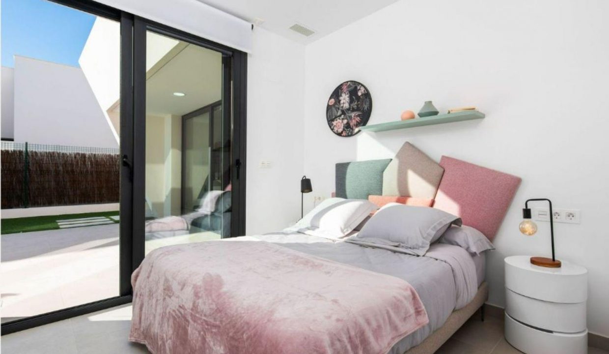Promoción Villa Creta, obra nueva en Los Montesinos (Revista)