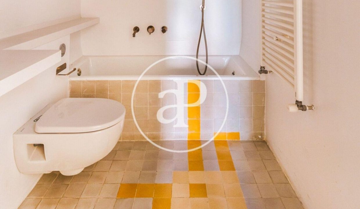 Promoción Comte Urgell, obra nueva en Barcelona (Revista)
