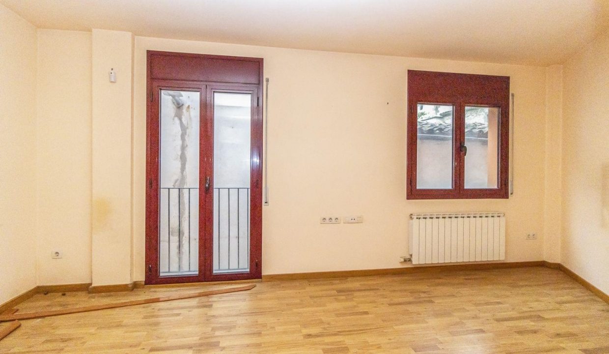 Promoción Promoción de viviendas en C/ Verdaguer, Sant Pere de Torelló (Barcelona), obra nueva en Sant Pere de Torelló (Revista)
