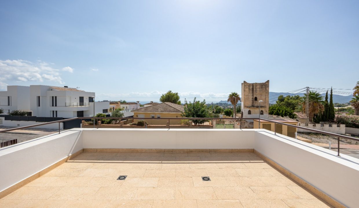 Promoción Villa con irradia elegancia y lujo moder, obra nueva en La Nucía (Revista)