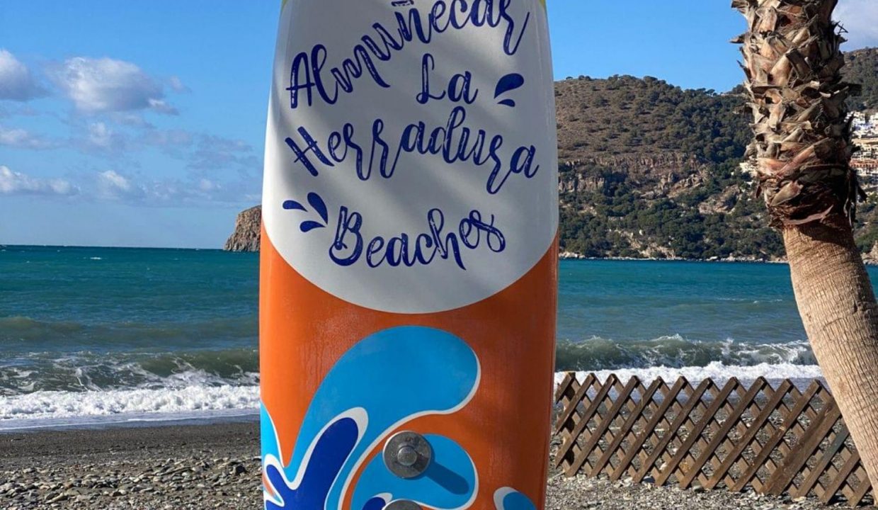 Promoción Urb. Valdemar, obra nueva en La Herradura (Revista)
