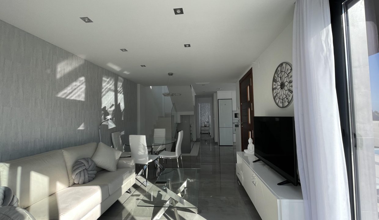 Promoción Aires del Mediterráneo, obra nueva en Torrevieja (Revista)