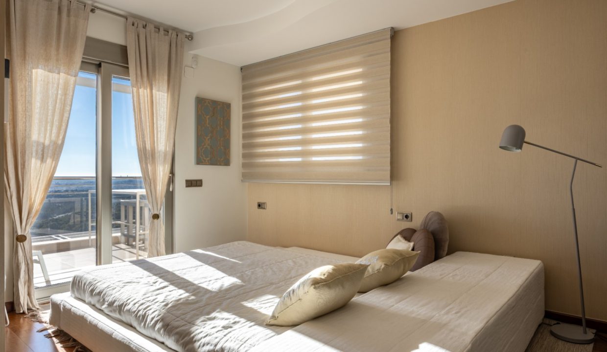 Promoción Villa con imponentes vistas a la bahía, obra nueva en Altea (Revista)