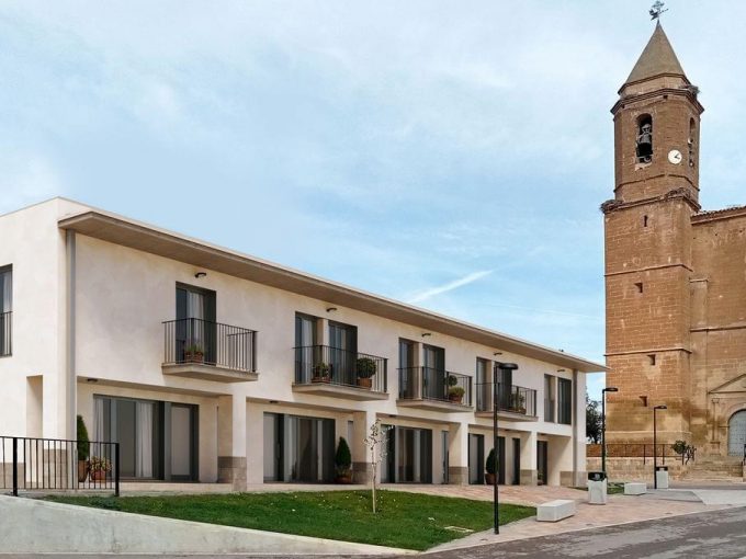 Promoción Residencial Santiago, obra nueva en Grañén (Revista)