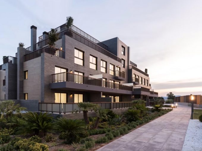 Promoción Las Lomas de Denia, obra nueva en Denia (Revista)