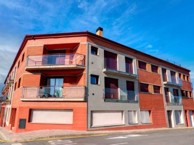 Promoción Llagostera, obra nueva en Llagostera (Revista)