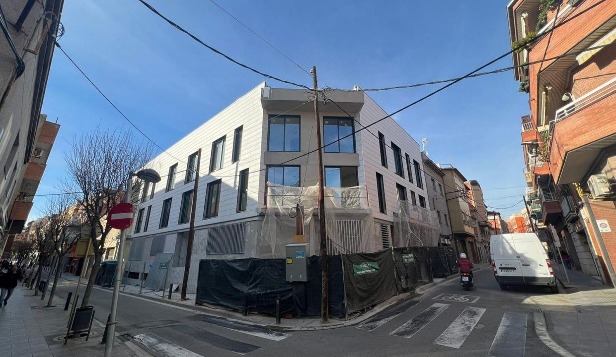 Promoción CAMPFASO, obra nueva en Cornellà de Llobregat (Revista)