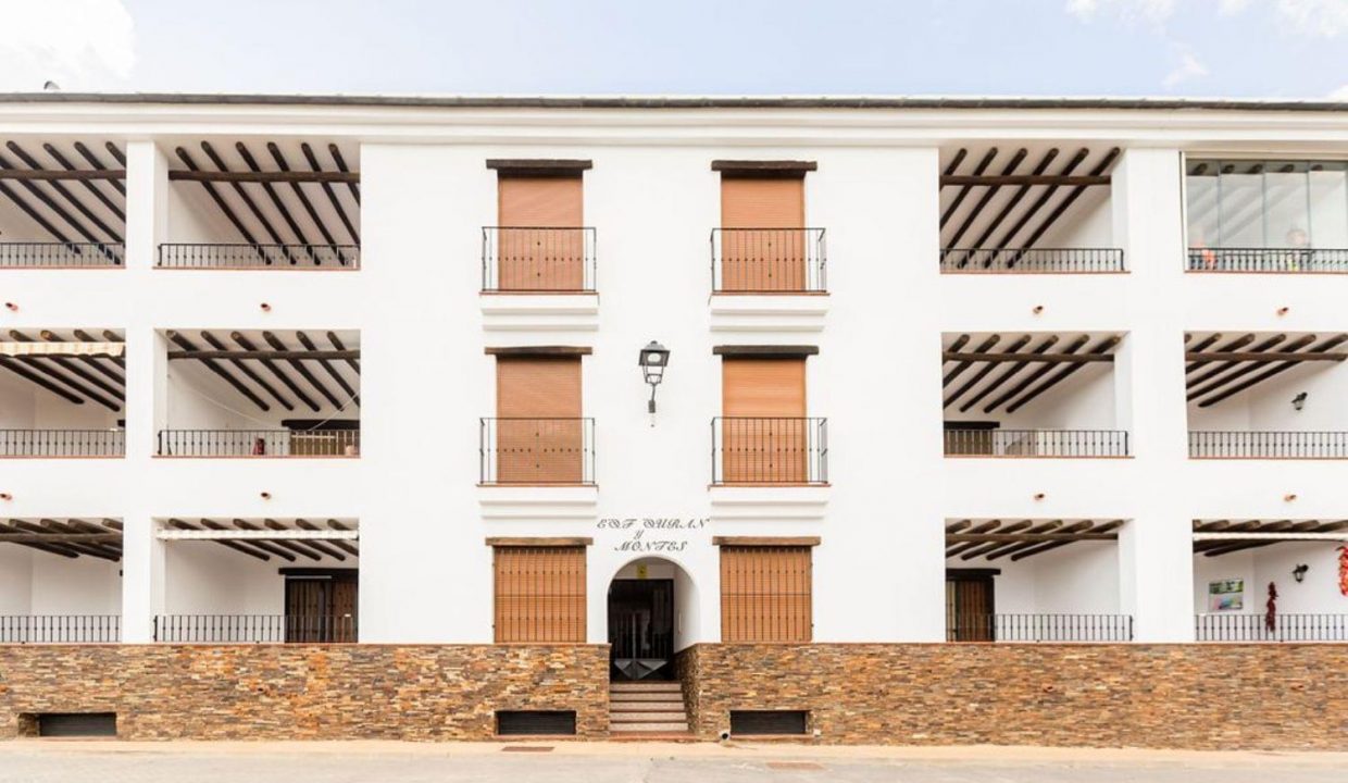 Promoción Bayarcal, obra nueva en Paterna del Río (Revista)