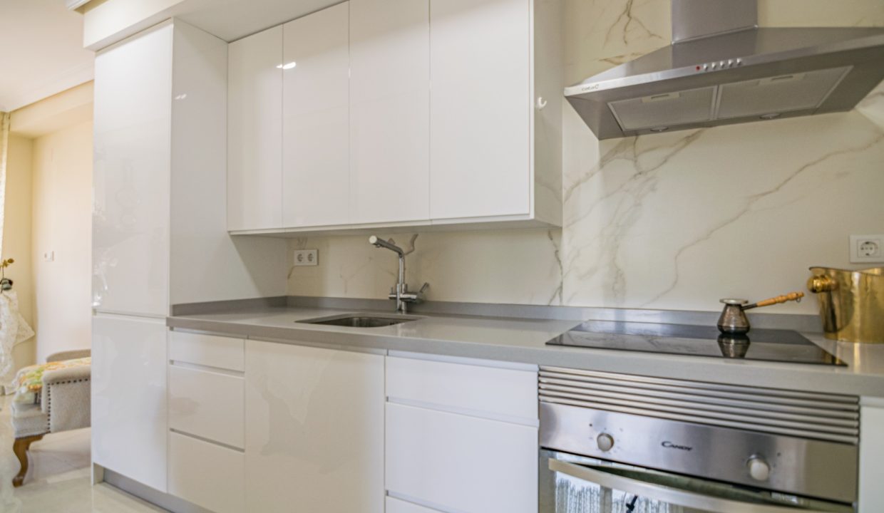 Promoción Villa con maravilloso jardín, obra nueva en l'Albir (Revista)