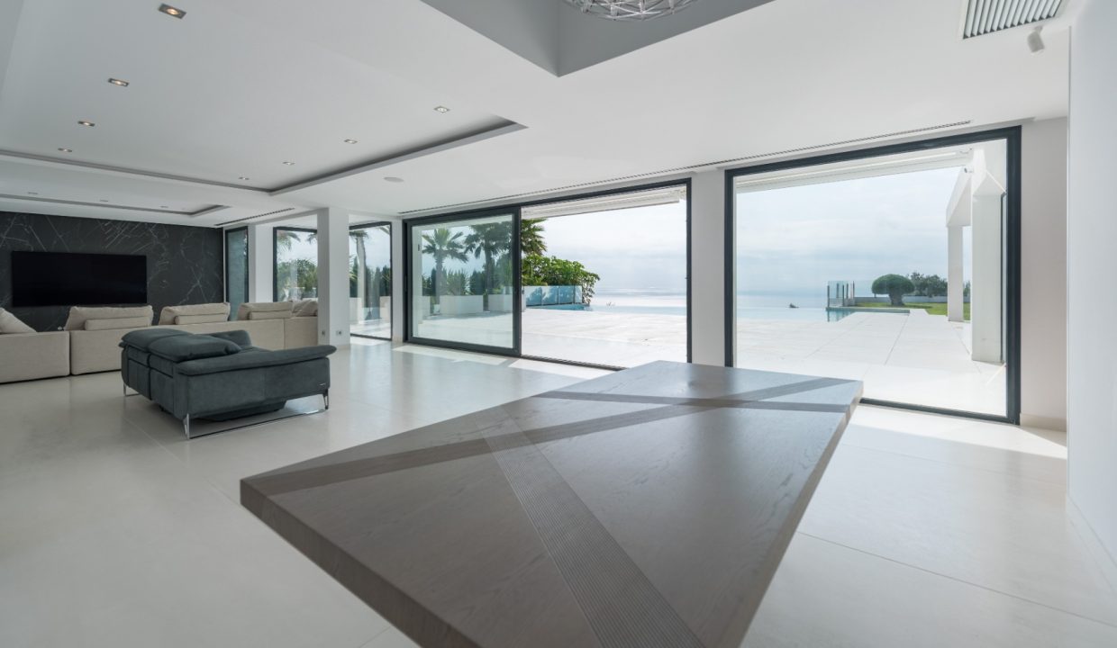 Promoción Villa con un oasis de tranquilidad, obra nueva en Benitachell (Revista)