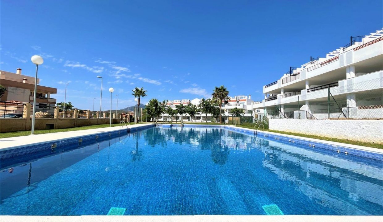 Promoción Doña Julia Golf Views, obra nueva en Casares (Revista)