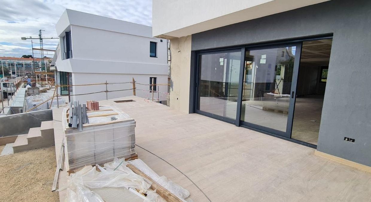 Promoción calle Roure 6, obra nueva en Alcocéber (Revista)