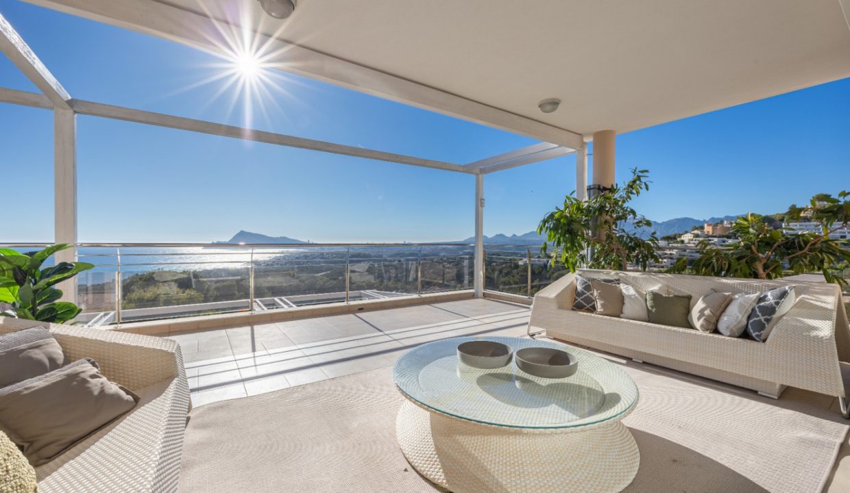 Promoción Villa con imponentes vistas a la bahía, obra nueva en Altea (Revista)