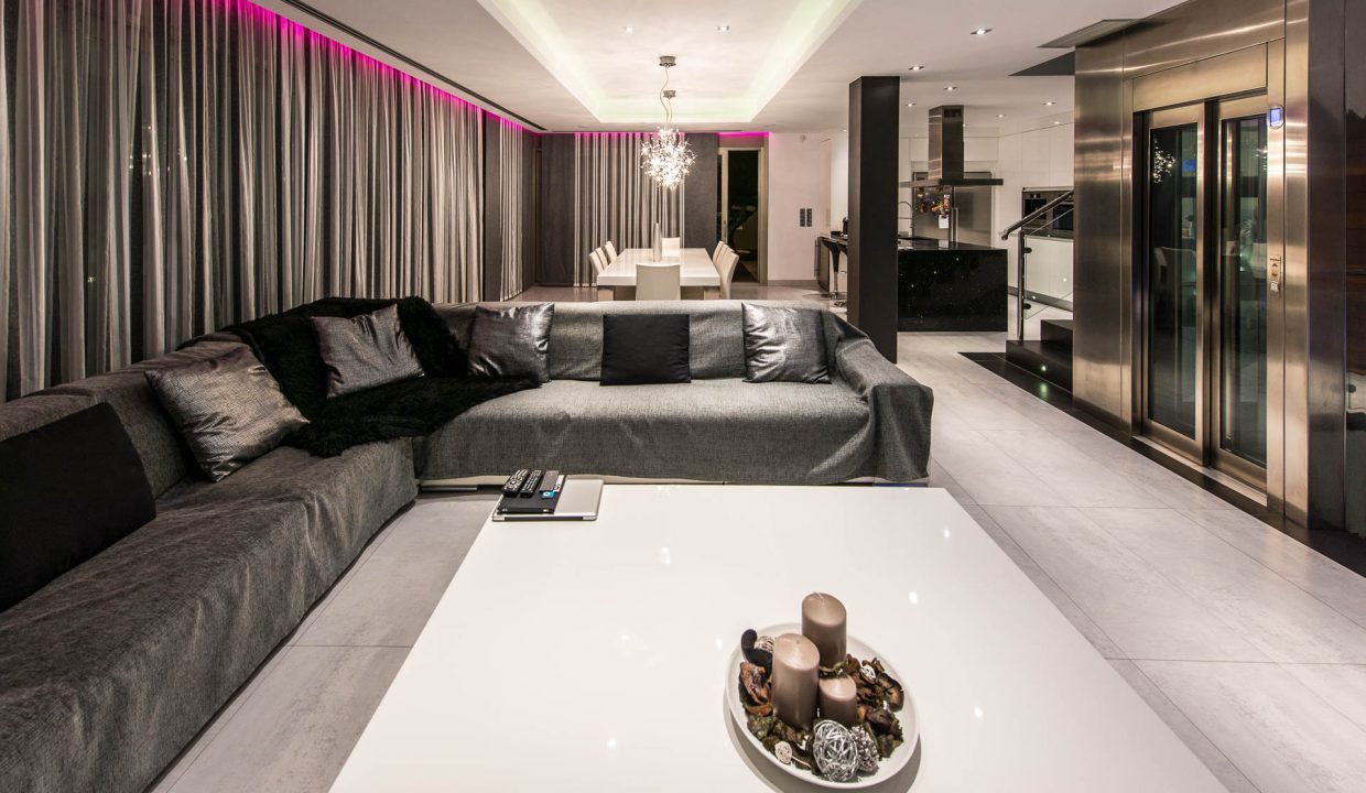 Promoción Excepcional villa de lujo, obra nueva en Calpe (Revista)
