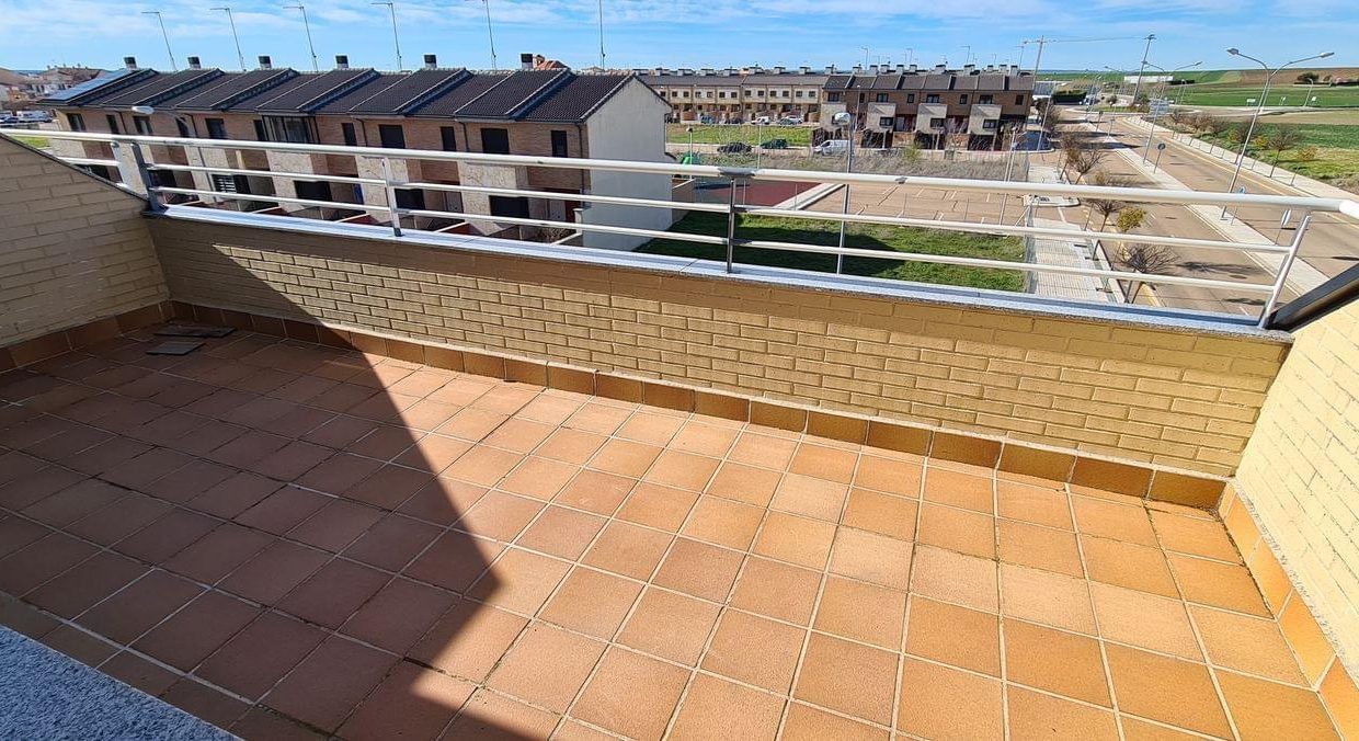 Promoción Residencial Valencia, obra nueva en Villares de la Reina (Revista)