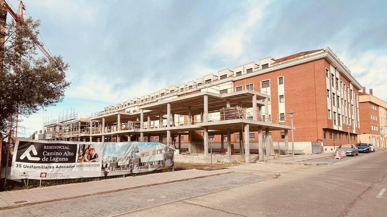 Promoción Residencial Camino Alto de Laguna, obra nueva en La Cistérniga (Revista)