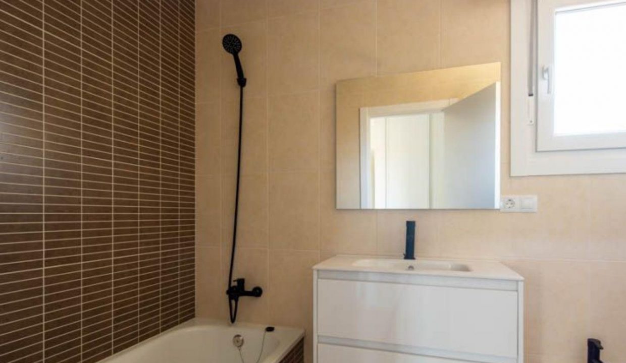 Promoción Urbanización La Ermita A Lanzada, obra nueva en Maior (Revista)