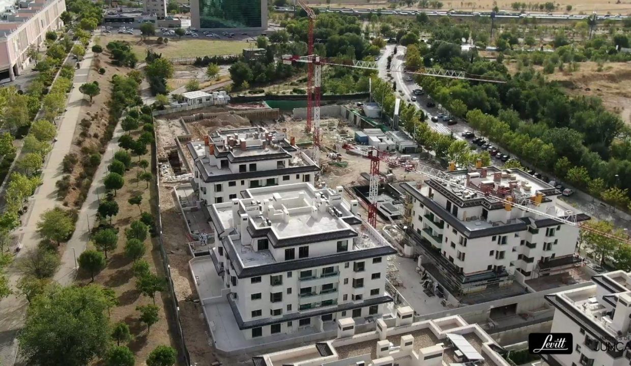 Promoción Residencial Jardines del Juncal, obra nueva en San Sebastián de los Reyes (Revista)