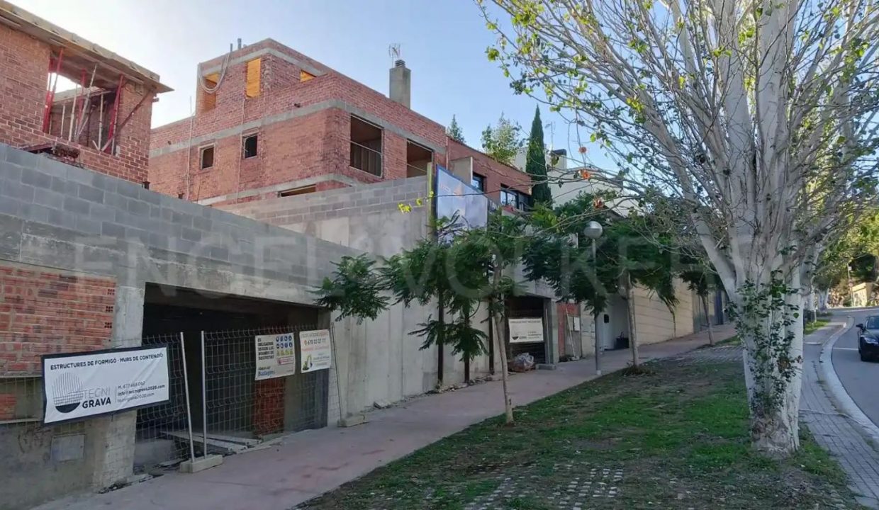 Promoción CAMÍ DELS FRANCESOS, obra nueva en Tiana (Revista)