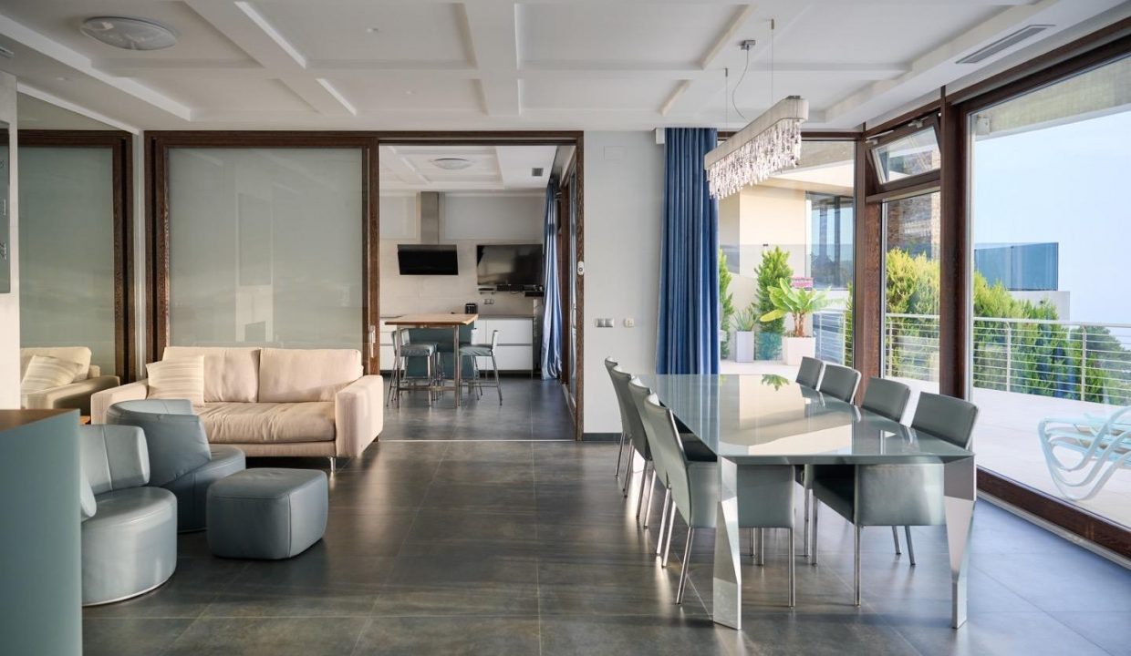 Promoción Villa la prestigiosa y deslumbrante Costa Blanca, obra nueva en Altea (Revista)