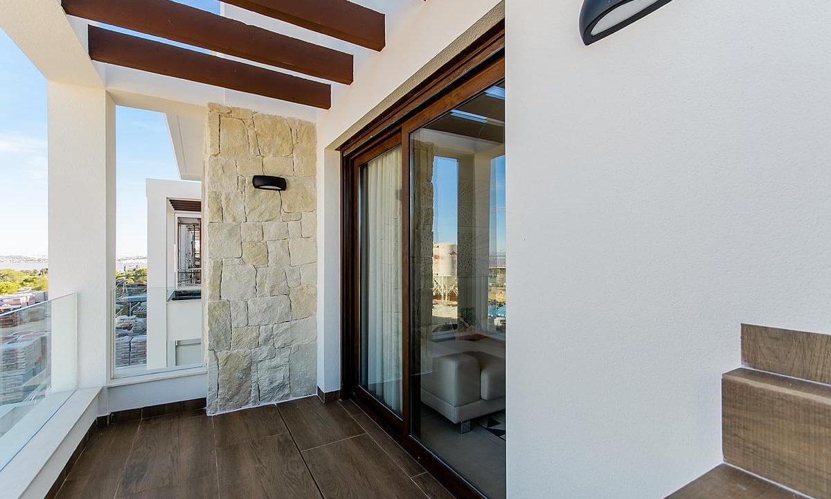 Promoción Balcones de Vivi, obra nueva en Torrevieja (Revista)