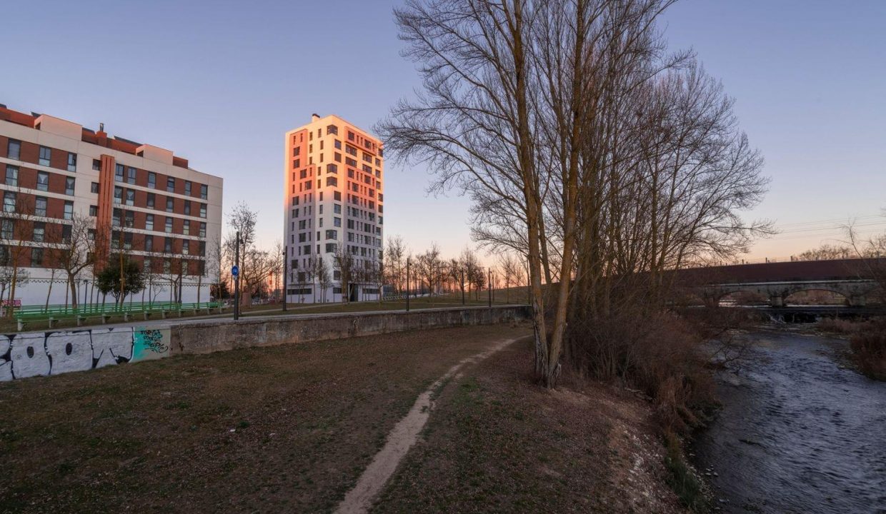 Promoción Torres de Fuentes Blancas, obra nueva en Burgos (Revista)