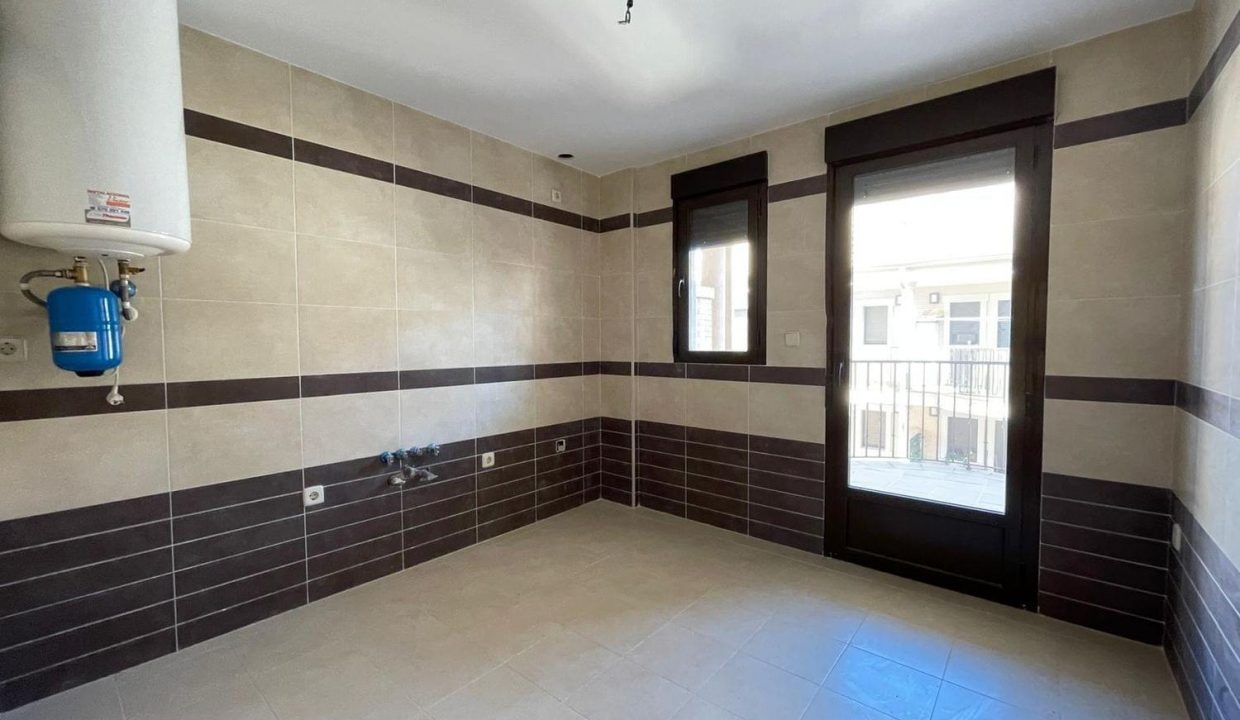 Promoción Promoción residencial en C/ Los Morales, obra nueva en Almorox (Revista)