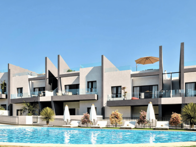 Promoción Saoco II, obra nueva en San Miguel de Salinas (Revista)