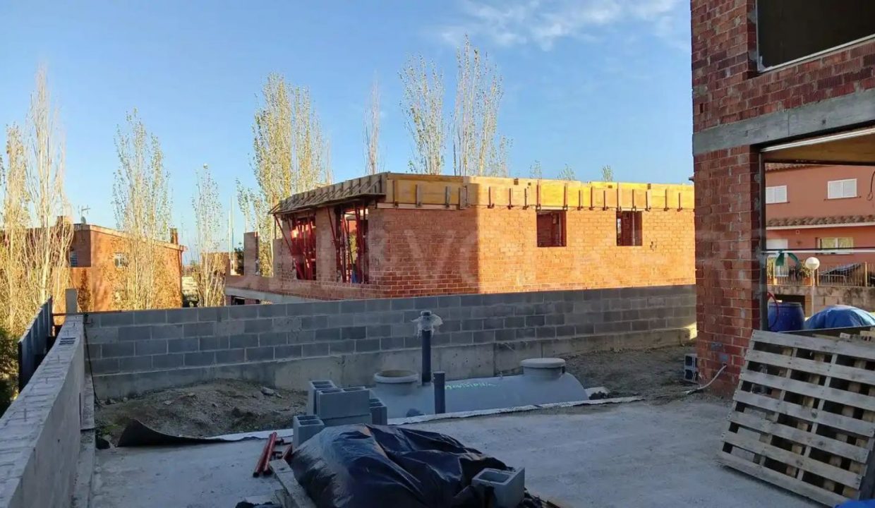 Promoción CAMÍ DELS FRANCESOS, obra nueva en Tiana (Revista)