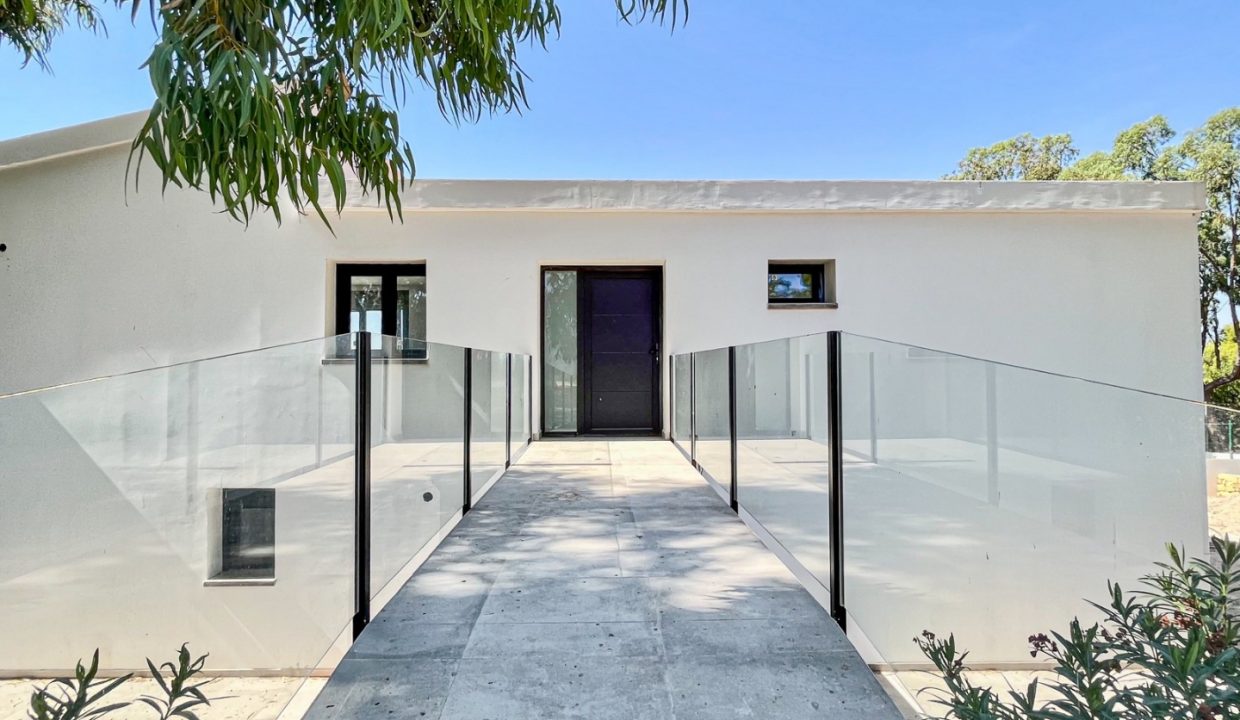 Promoción Fabulosa villa de estilo moderno, obra nueva en Altea (Revista)