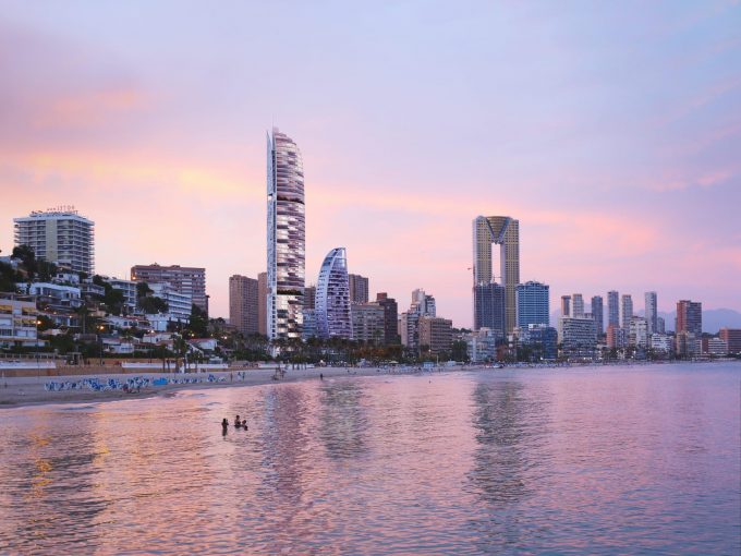 Promoción Delfin Tower 2 - Gran Delfin Private Residences & Hotel, obra nueva en Benidorm (Revista)