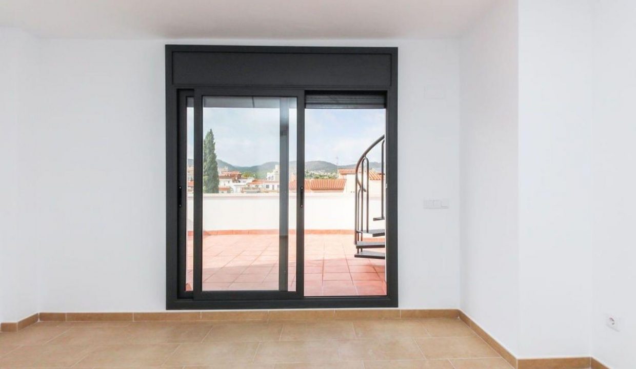 Promoción Edificio en Av Tanca de la Plana, obra nueva en el Vendrell (Revista)