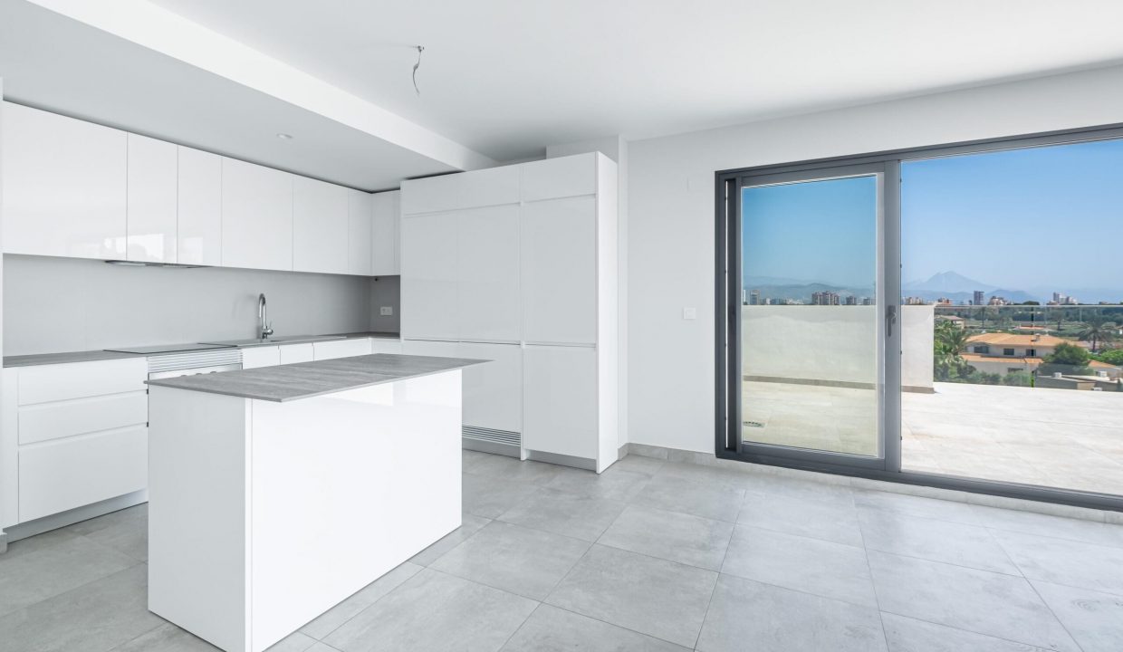 Promoción La Cumbre del Mar, obra nueva en Campello (Revista)