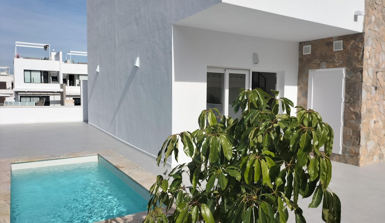 Promoción Residencial Atomium, obra nueva en Orihuela (Revista)