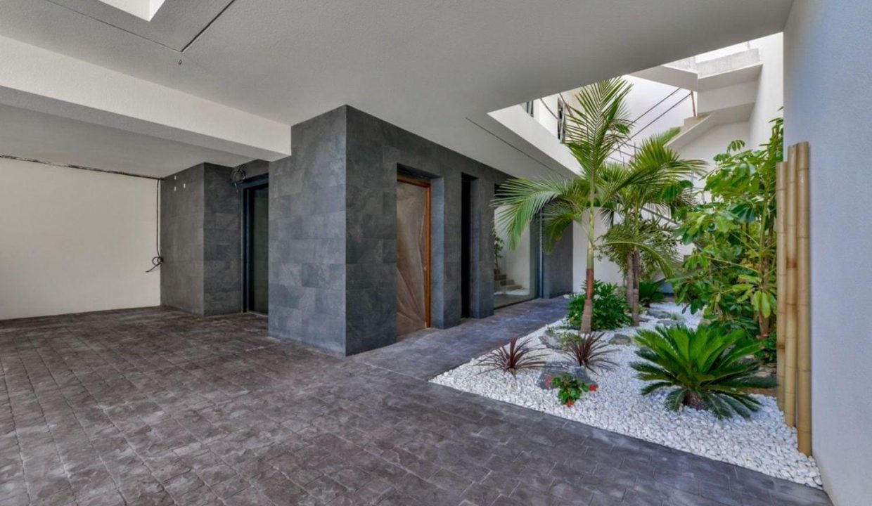 Promoción Villas Montroyal Fase III, obra nueva en Finestrat (Revista)