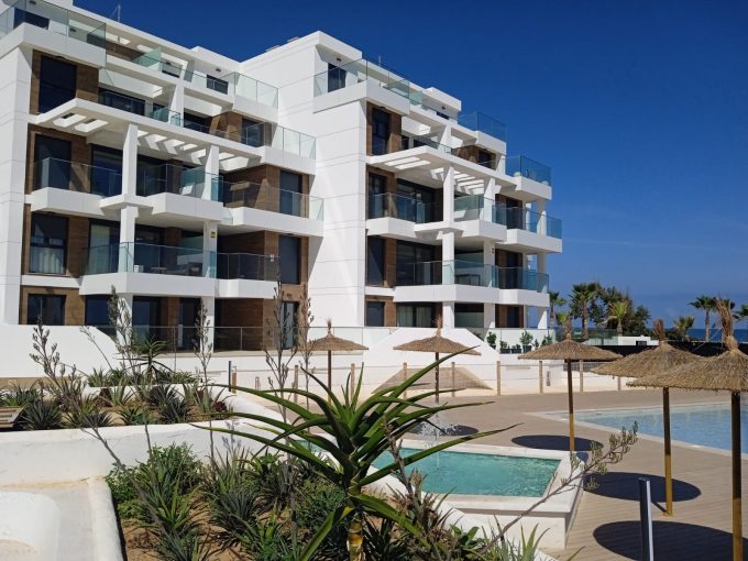 Promoción Residencial L´Estanyo Villa Romana, obra nueva en Denia (Revista)