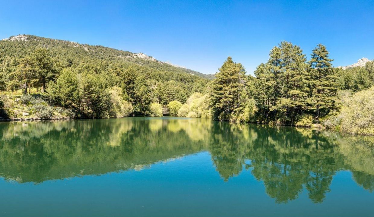 Promoción Nava del Corzo, obra nueva en Navacerrada (Revista)