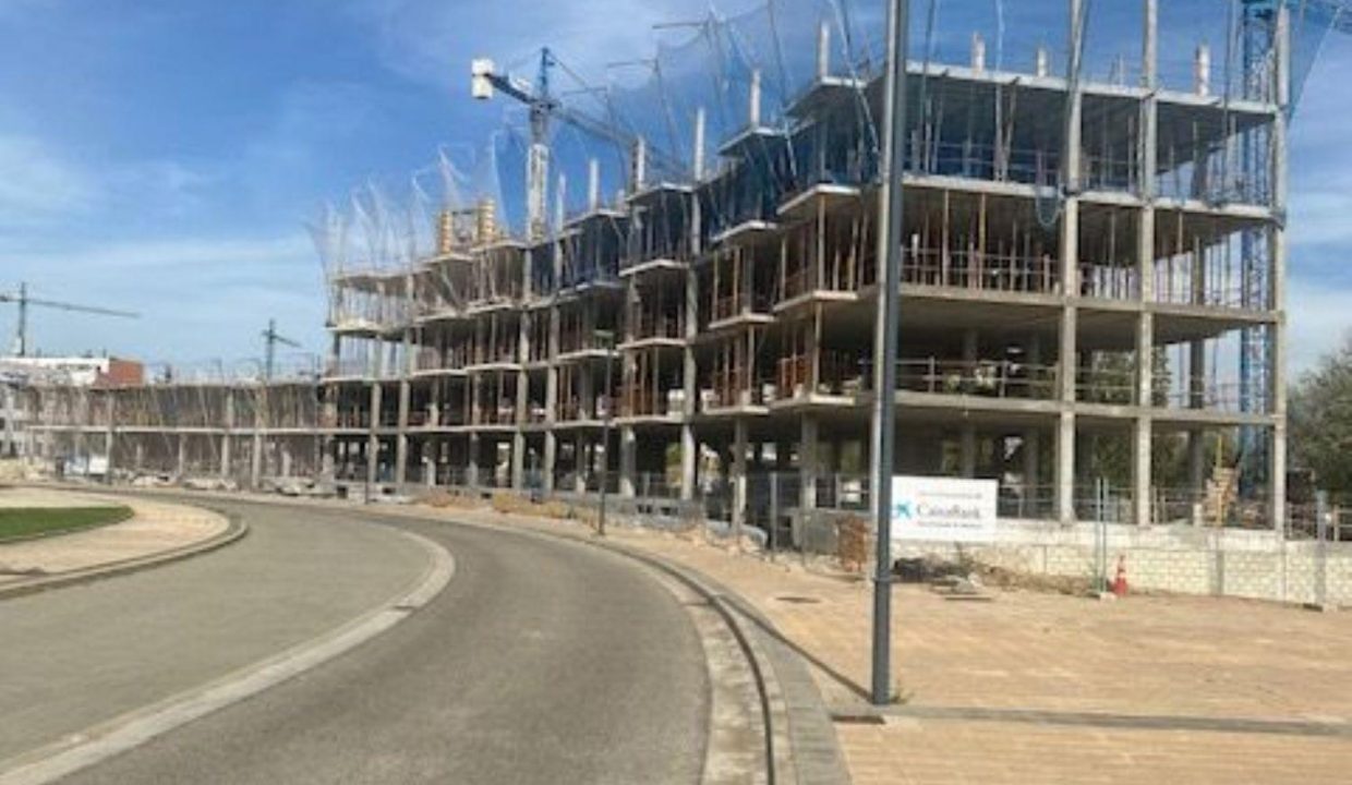 Promoción Entreparques, obra nueva en Burgos (Revista)